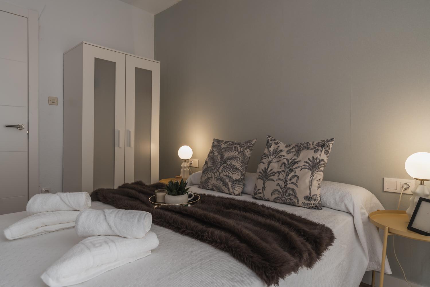 Tuguest Duquesa Apartment Granada Bagian luar foto